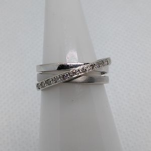 14K Three Ring Criss Cross Band